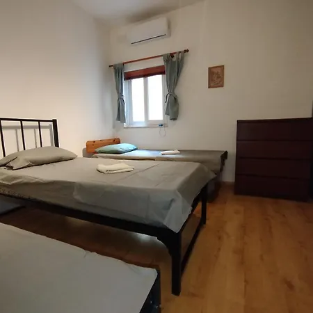 St Julians - 3 Bedroom Διαμέρισμα *